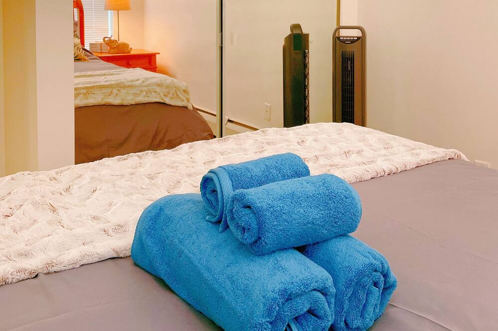 Photo of Bedroom in Crosstown