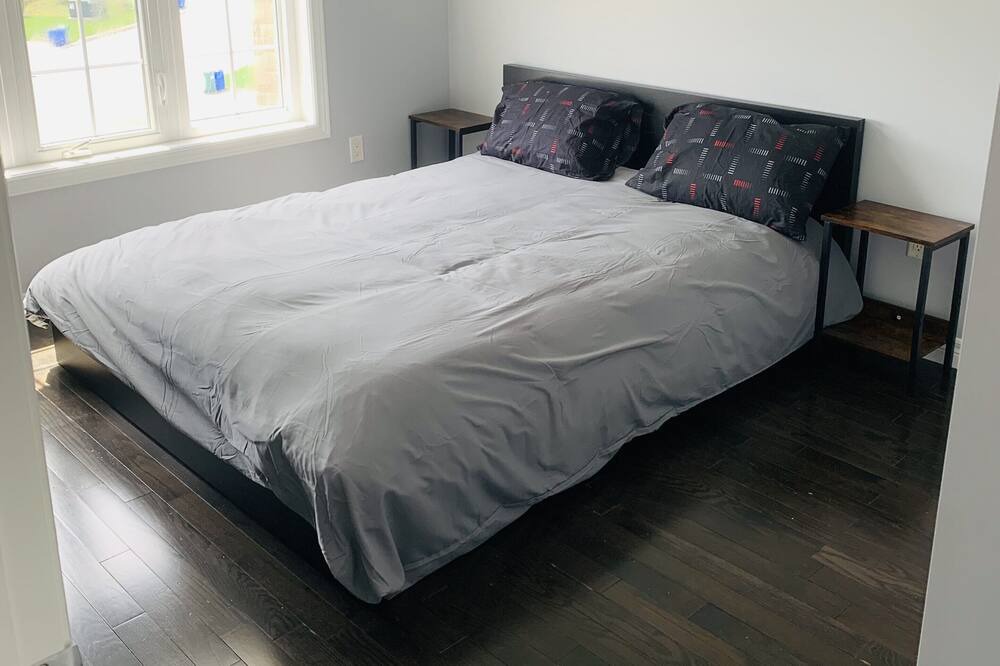 Photo of Bedroom in Richmond Hill