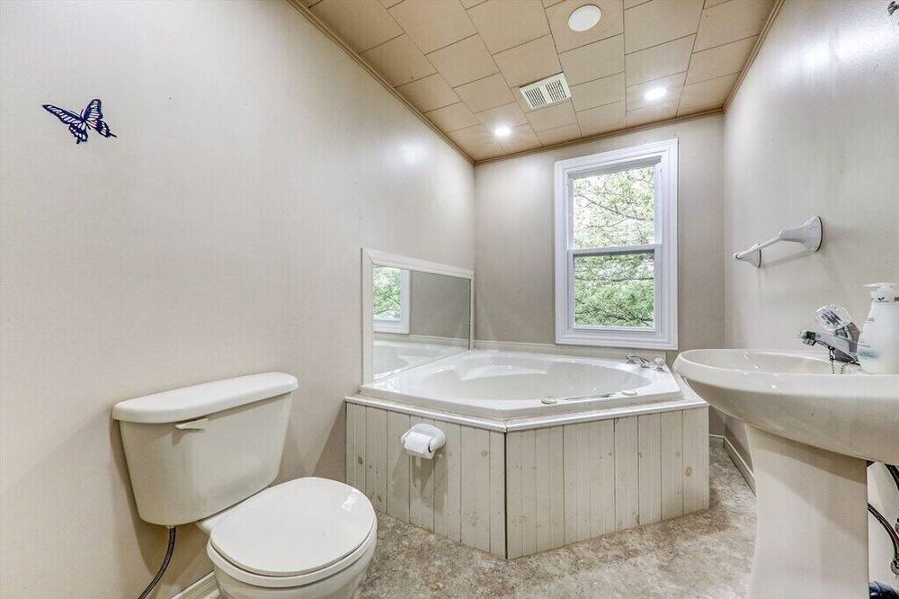 Photo of Bathroom in Fenelon Falls