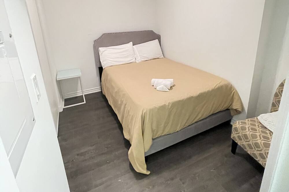 Photo of Bedroom in West Hill