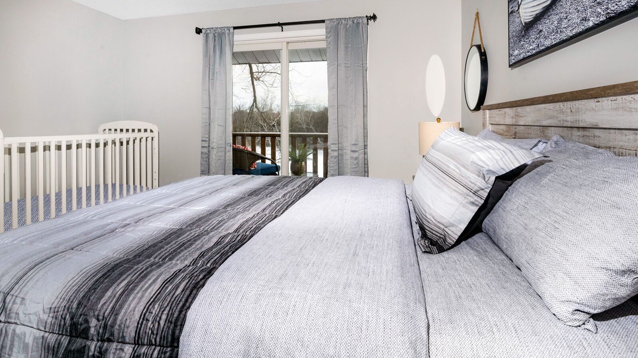 Photo of Bedroom in Wasaga Beach