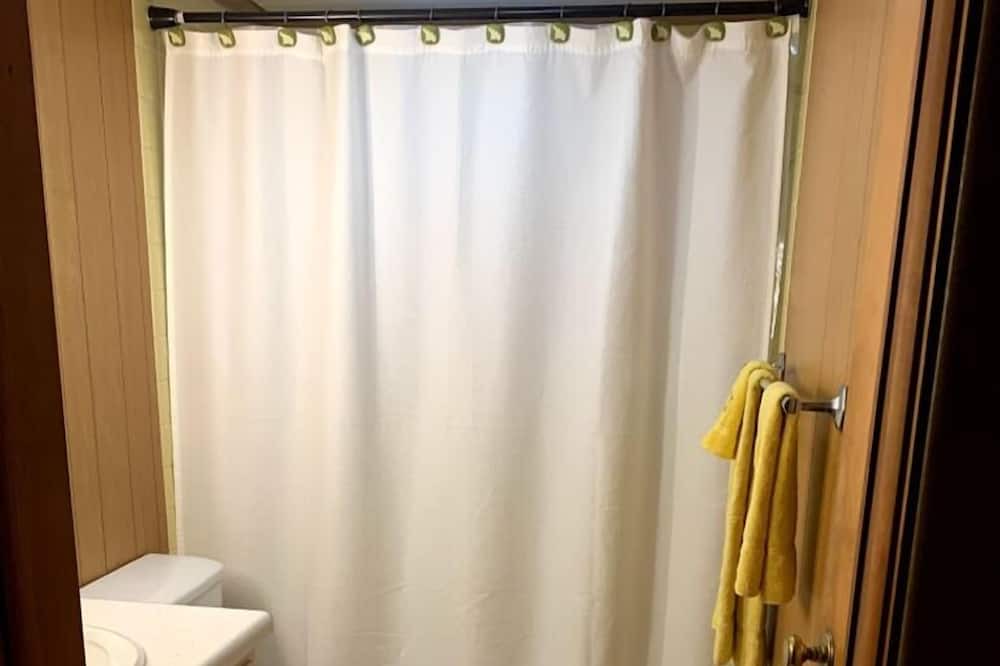 Photo of Bathroom in Town of Richmond