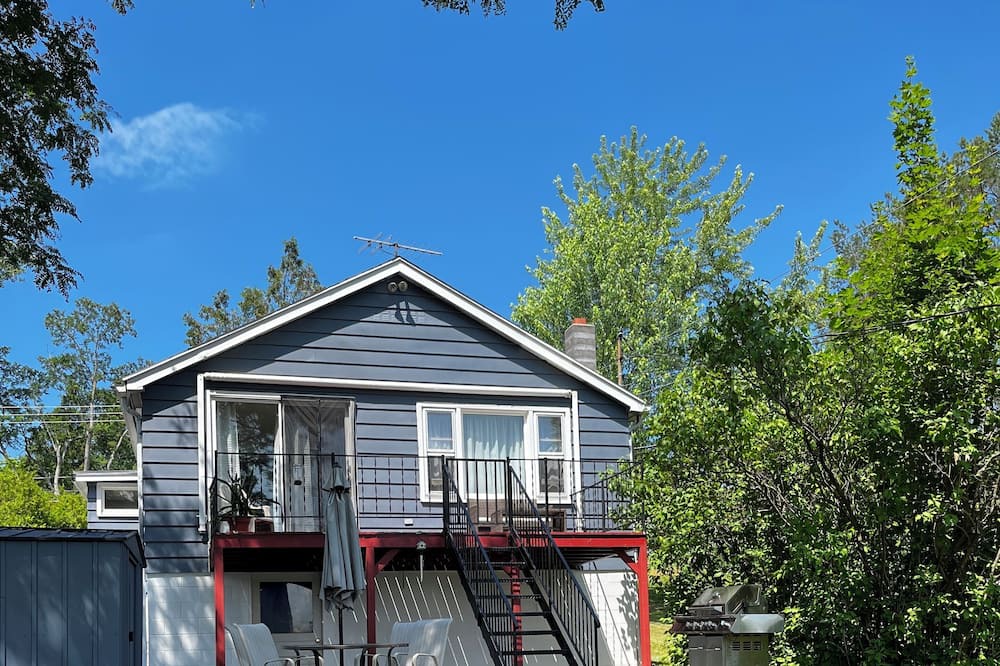 Photo of Outdoor in Town of Richmond