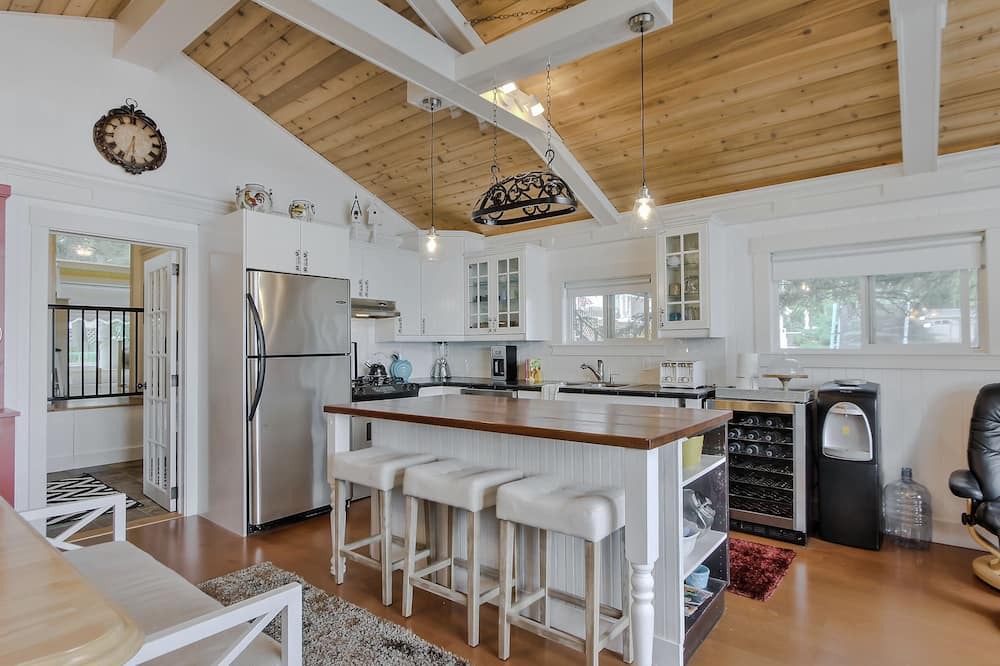Photo of Kitchen in Central Alberta
