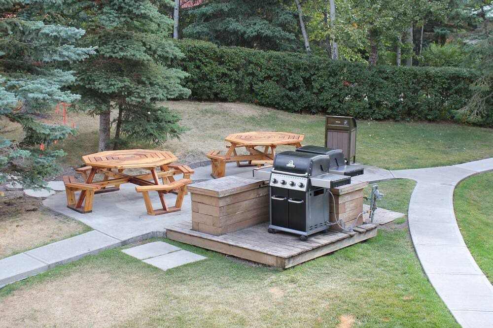 Photo of Outdoor in Harvie Heights