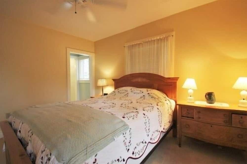 Photo of Bedroom in Chautauqua