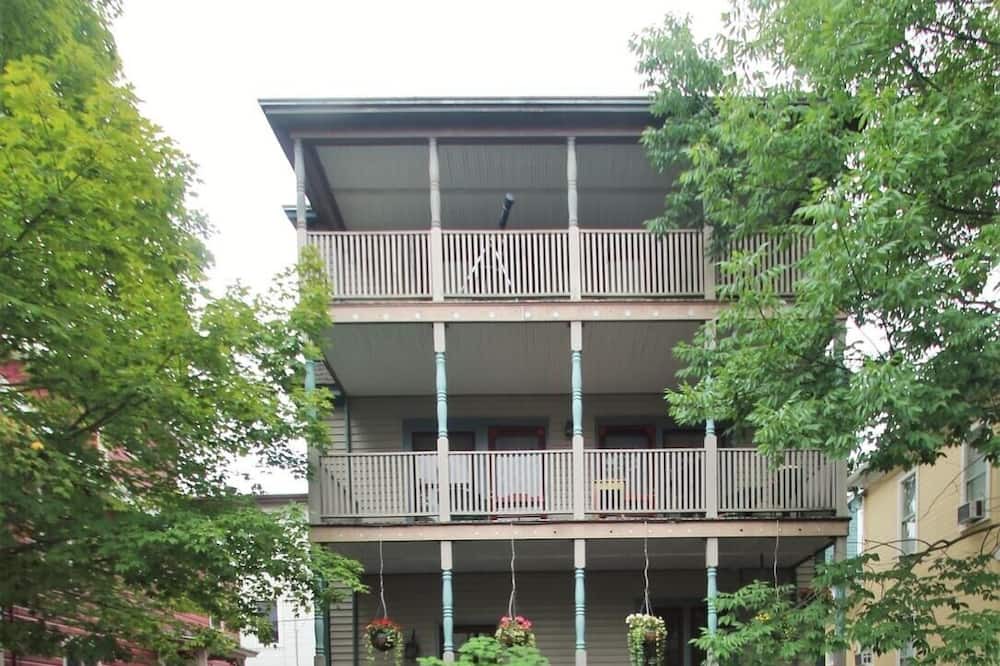 Photo of Outdoor in Chautauqua