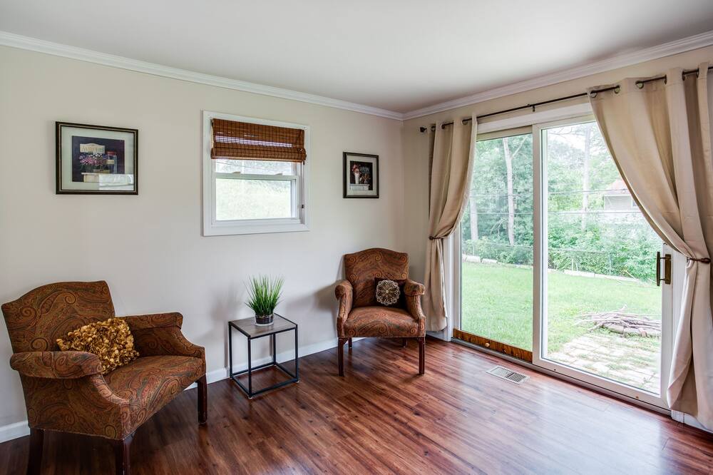 Photo of Livingroom in Rochester