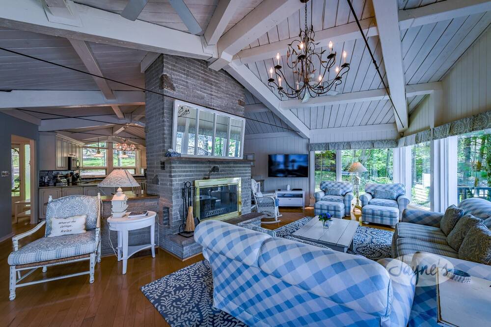 Photo of Livingroom in Torrance