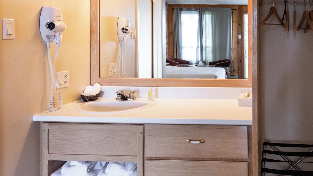 Photo of Bedroom in Isle aux Coudres