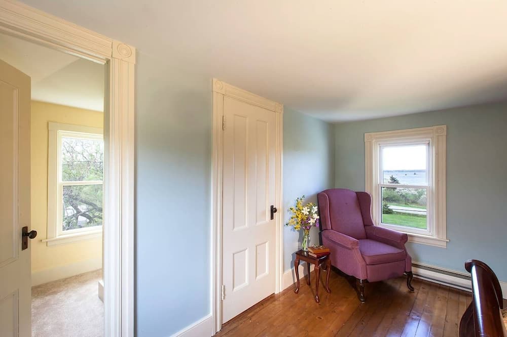 Photo of Bedroom in Lower Rose Bay