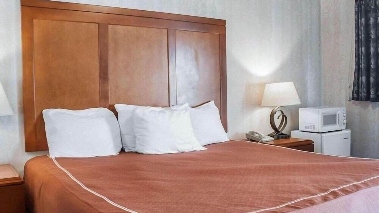 Photo of Bedroom in Niagara Falls