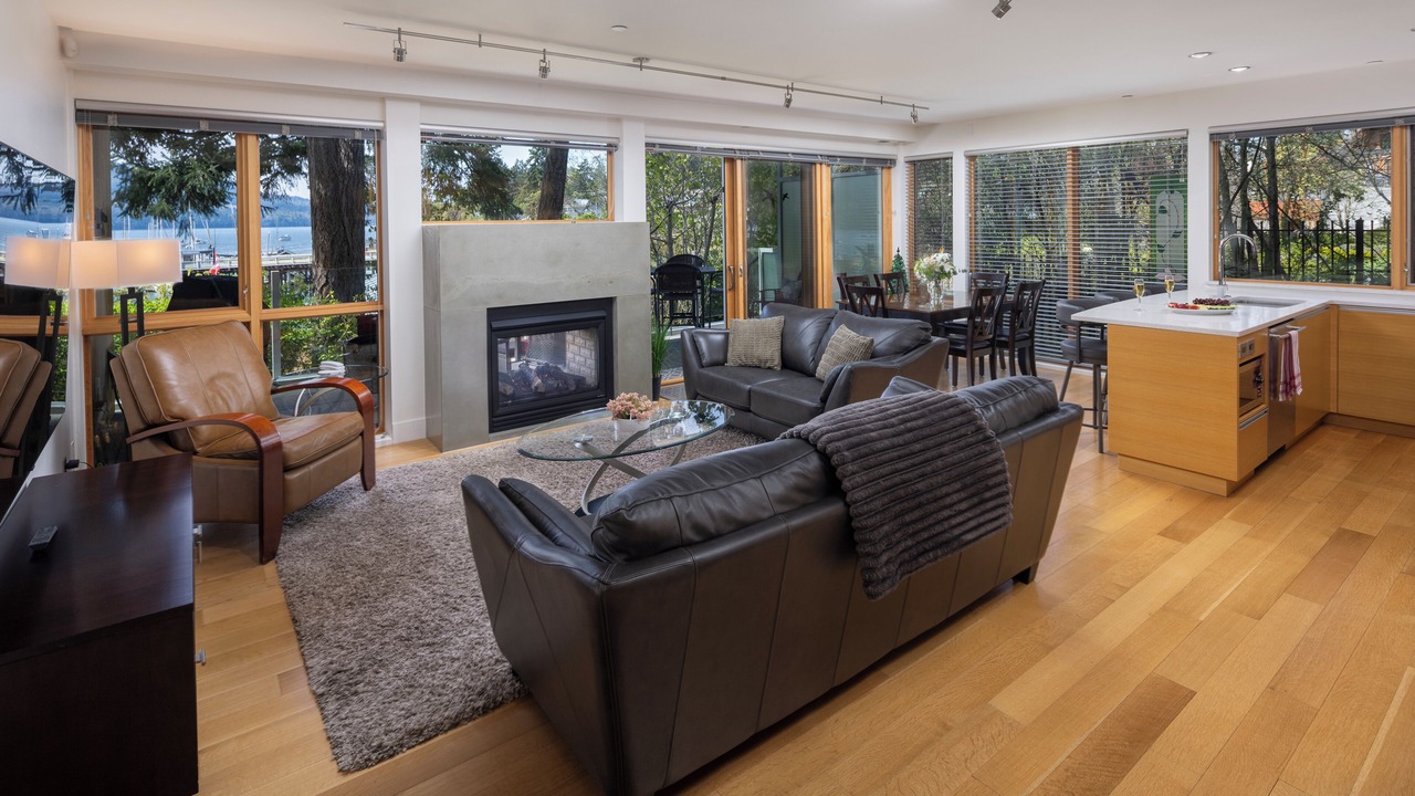 Photo of Bedroom in Brentwood Bay