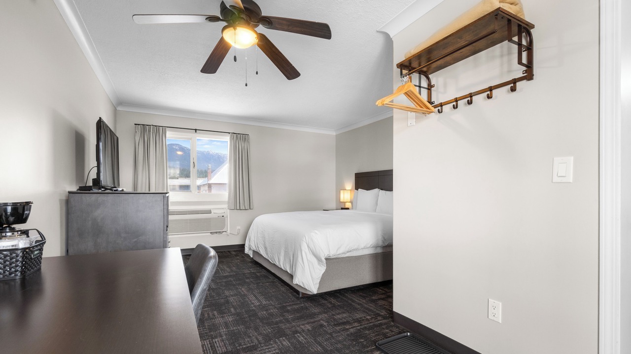 Photo of Bedroom in Nakusp