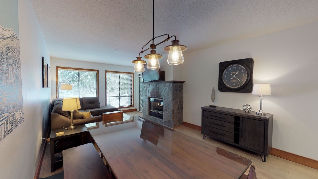 Photo of Livingroom in Upper Village