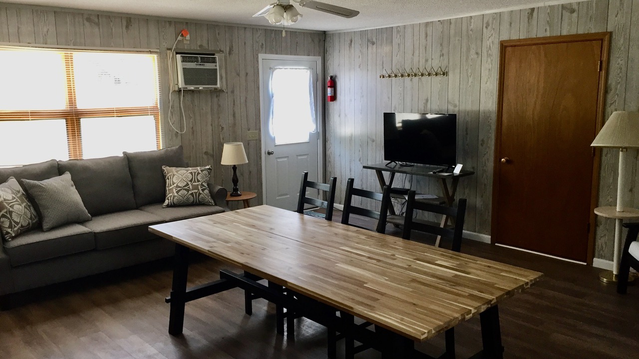 Photo of Bedroom in Lakeside