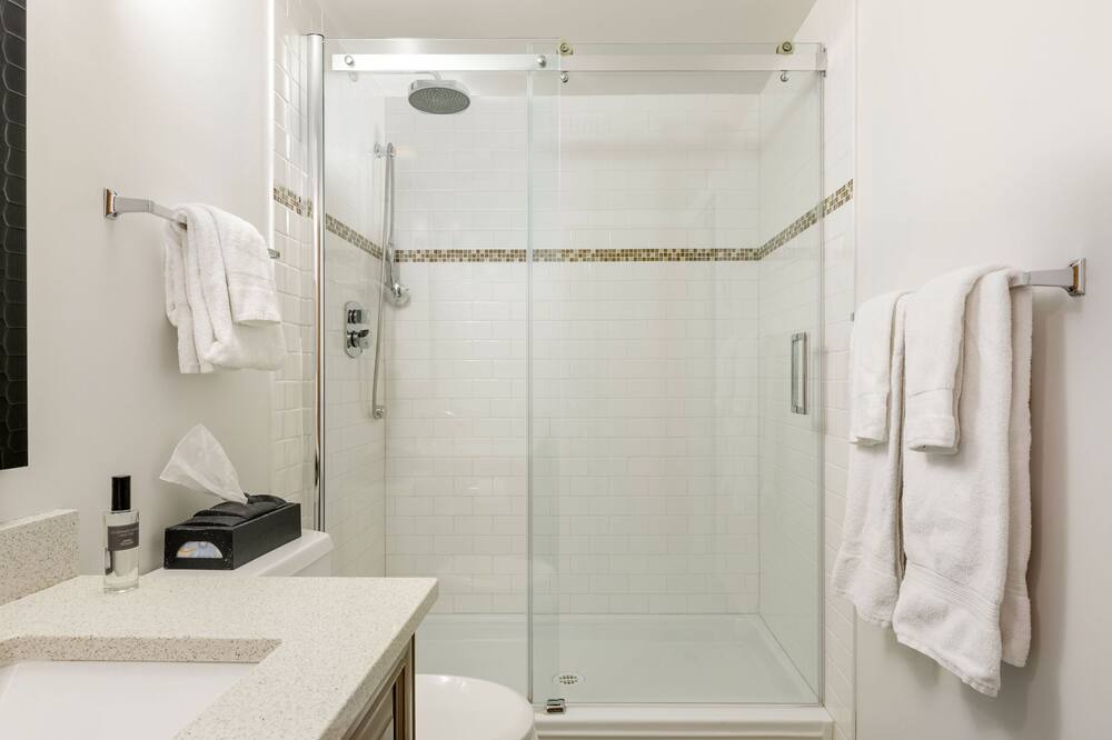 Photo of Bathroom in Upper Village