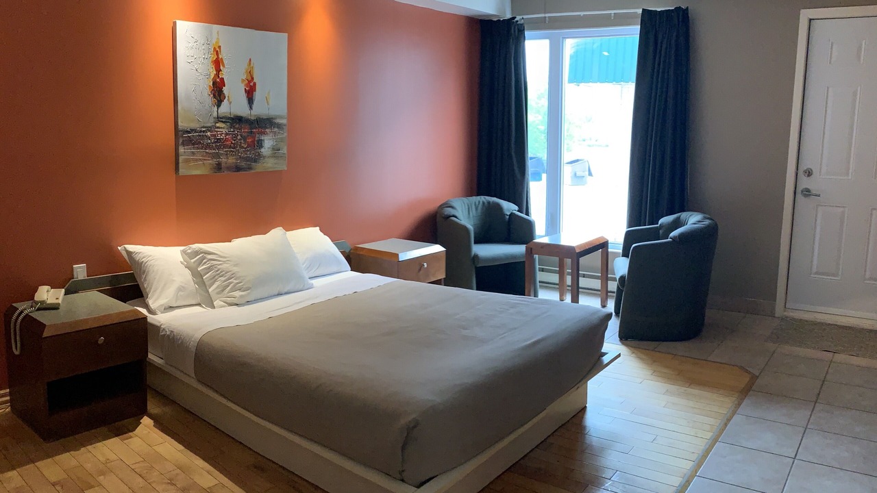 Photo of Bedroom in Forestville
