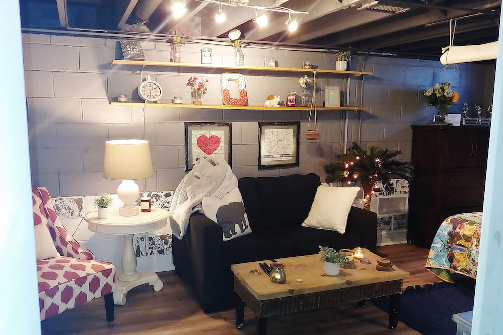 Photo of Livingroom in Westlake