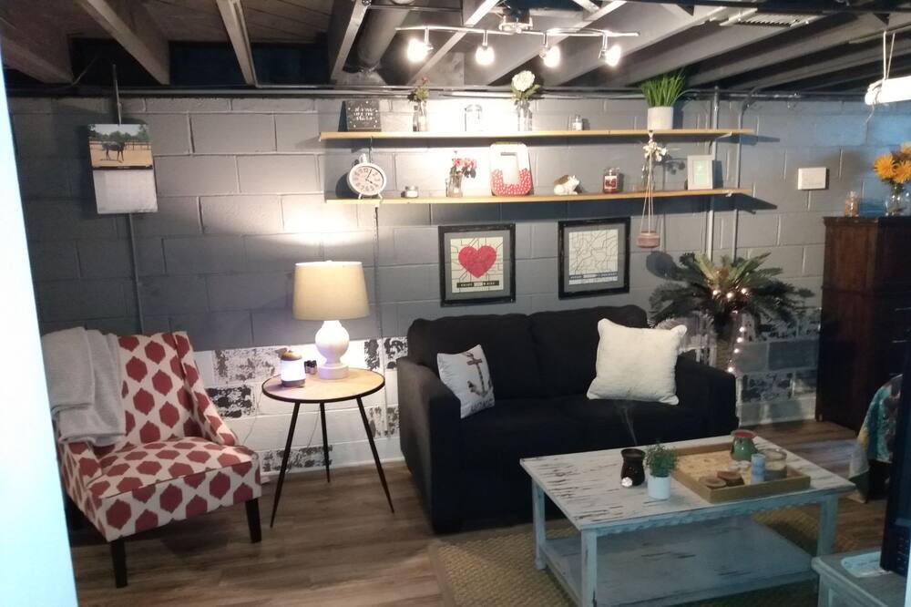 Photo of Livingroom in Westlake