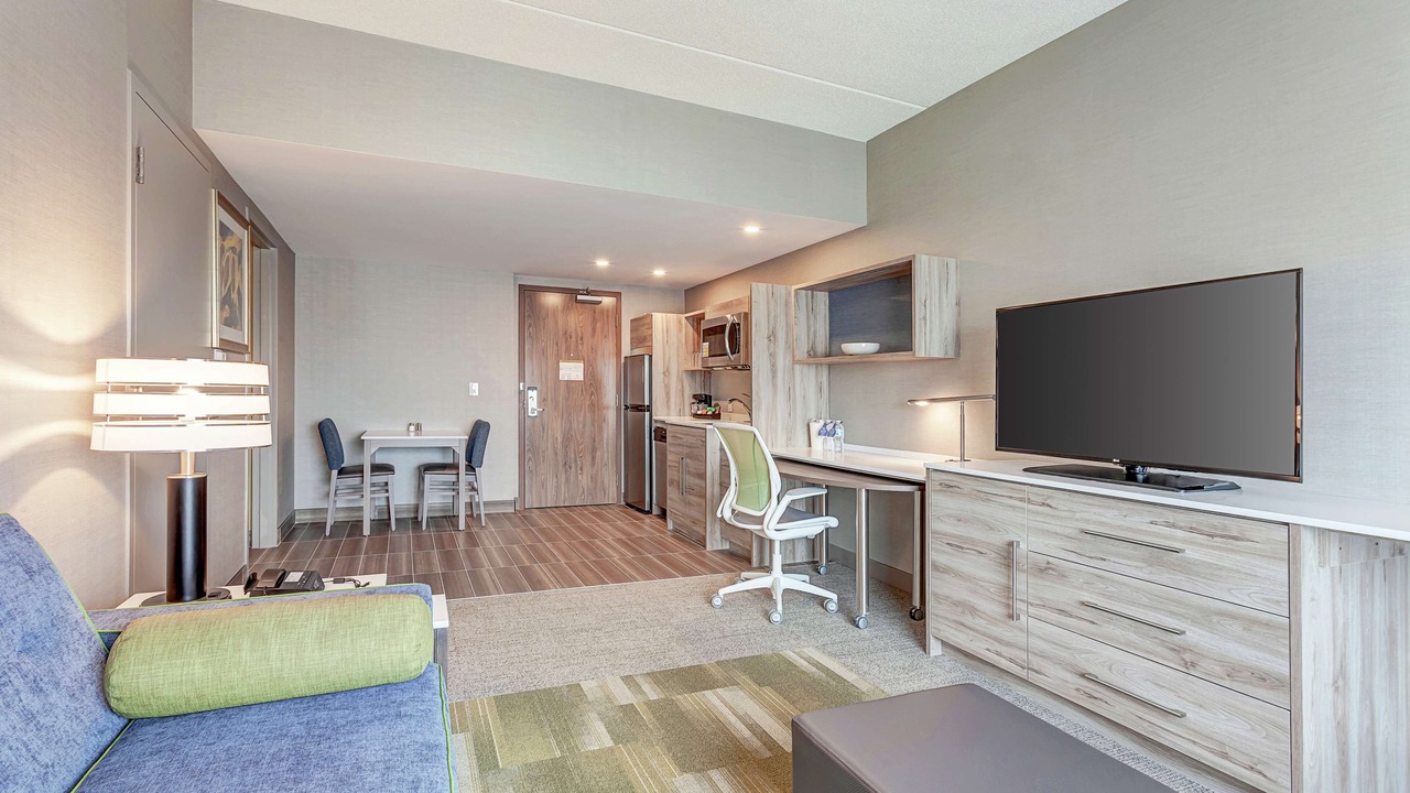 Photo of Bedroom in Steeles Industrial