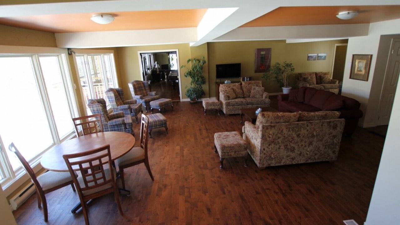 Photo of Livingroom in Les Pays-d'en-Haut Regional County Municipality