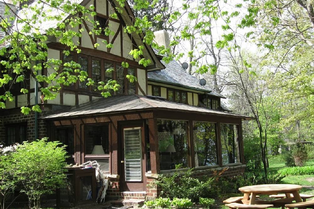 Photo of Outdoor in Lakeside