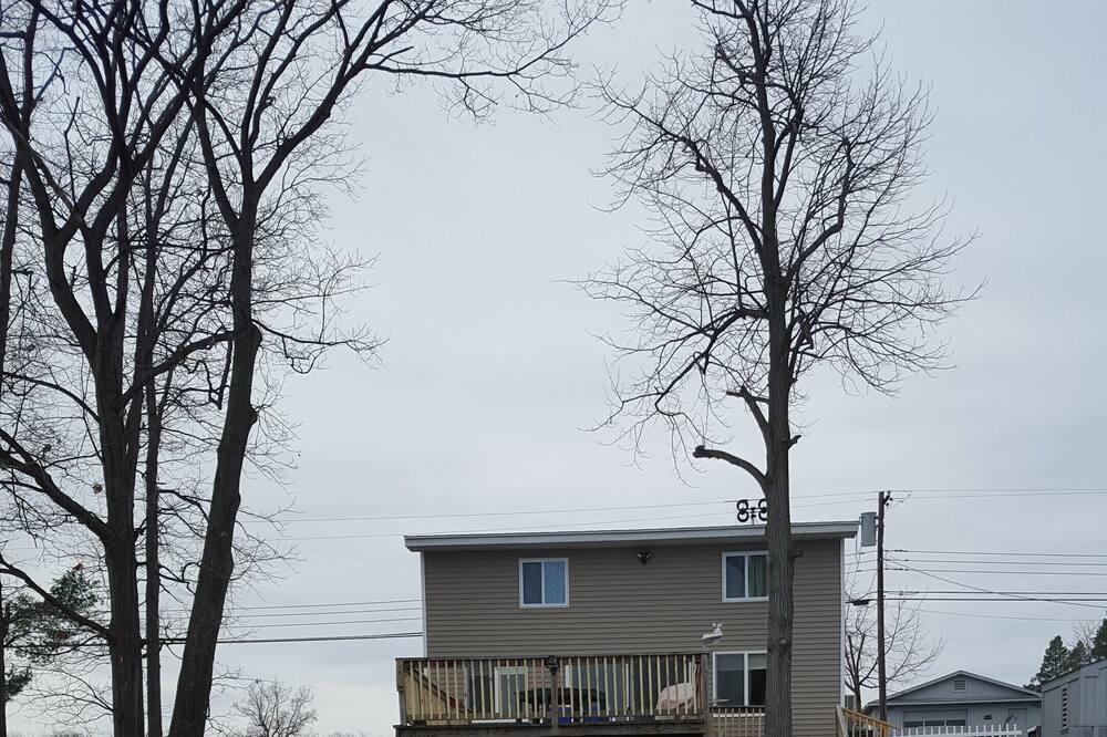 Photo of Outdoor in Romulus