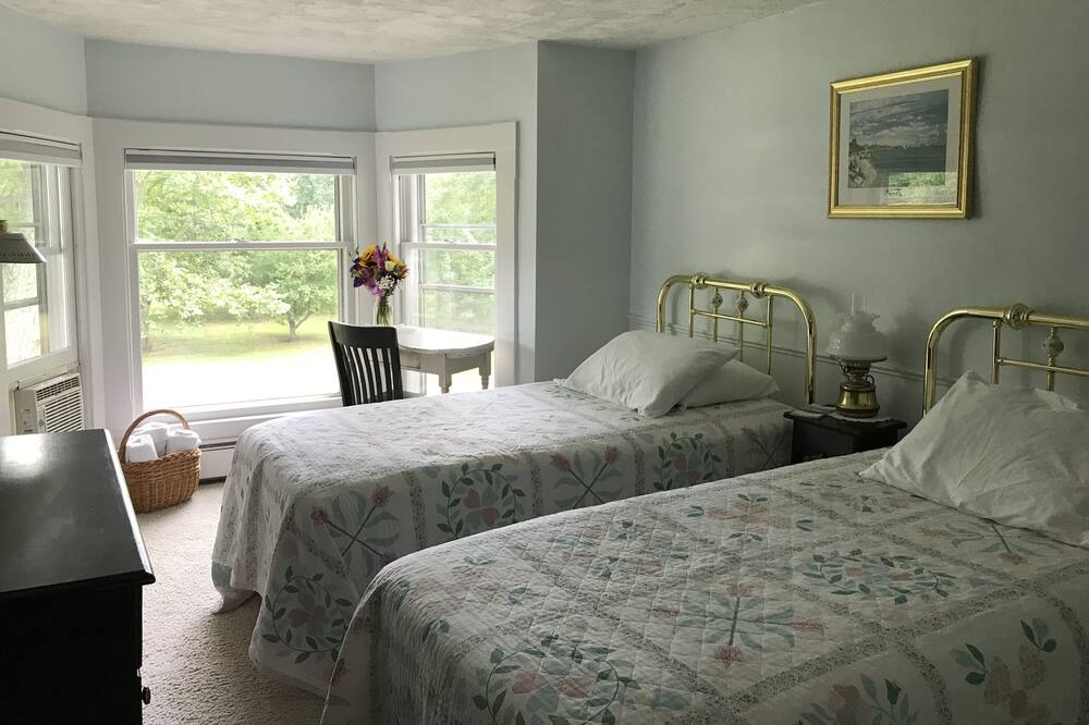Photo of Bedroom in Albion