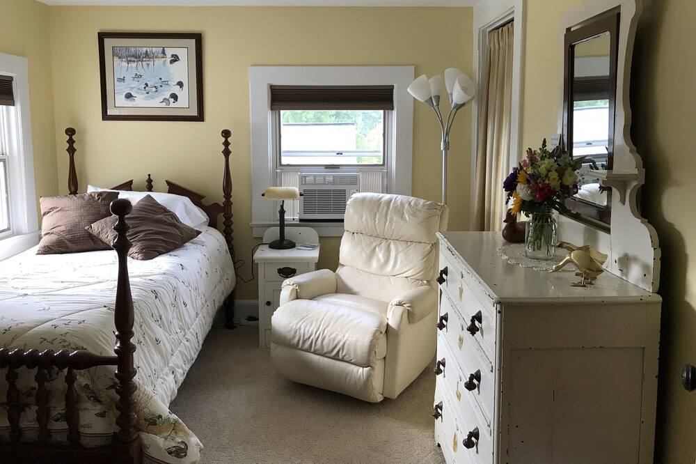 Photo of Bedroom in Albion
