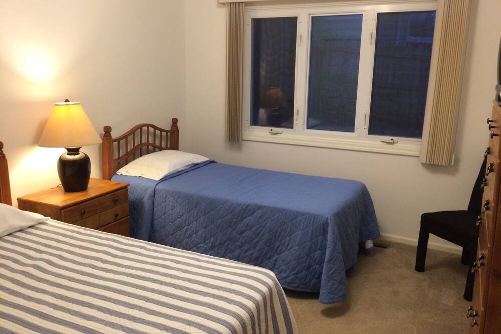 Photo of Bedroom in Huron