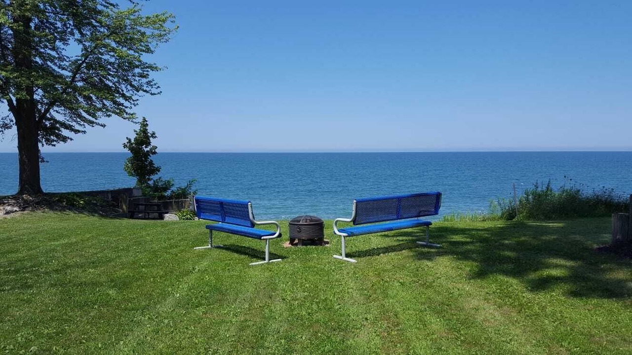 Photo of Outdoor in Madison-on-the-Lake