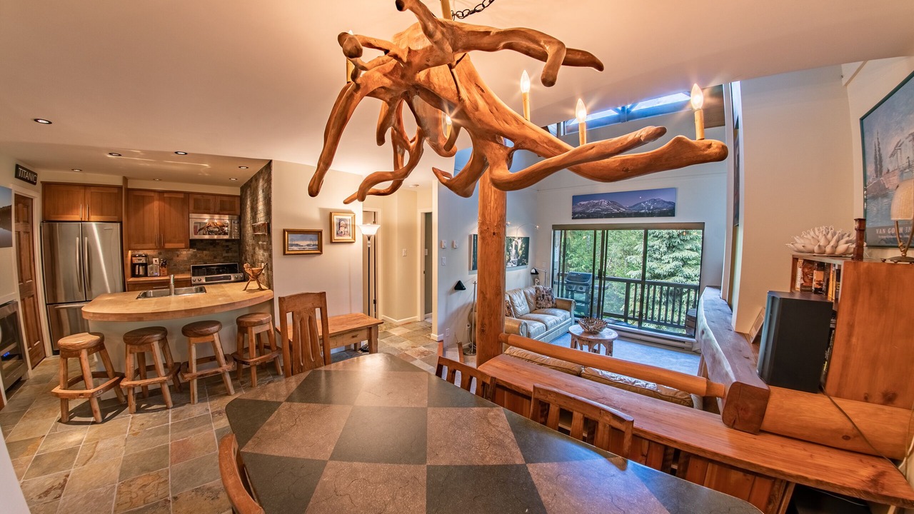 Photo of Livingroom in Upper Village
