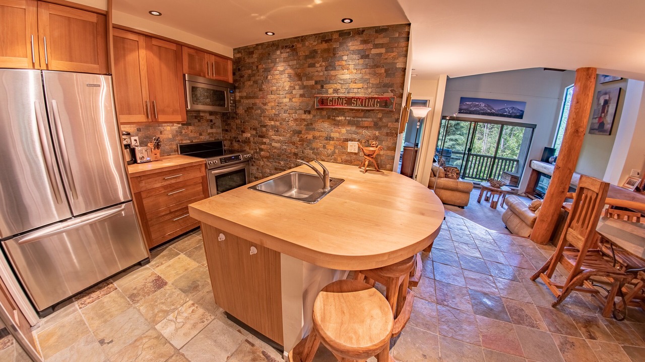 Photo of Livingroom in Upper Village