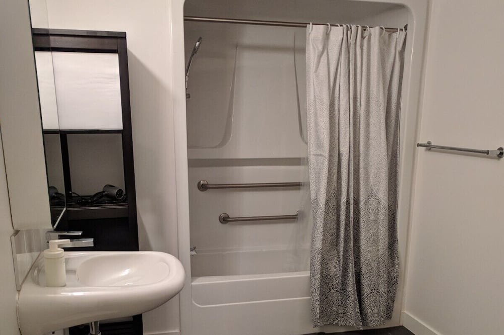 Photo of Bathroom in North Central Edmonton