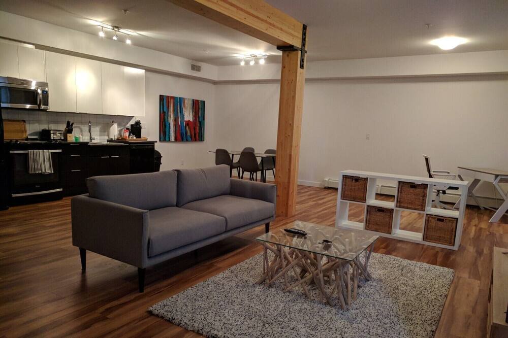 Photo of Livingroom in North Central Edmonton