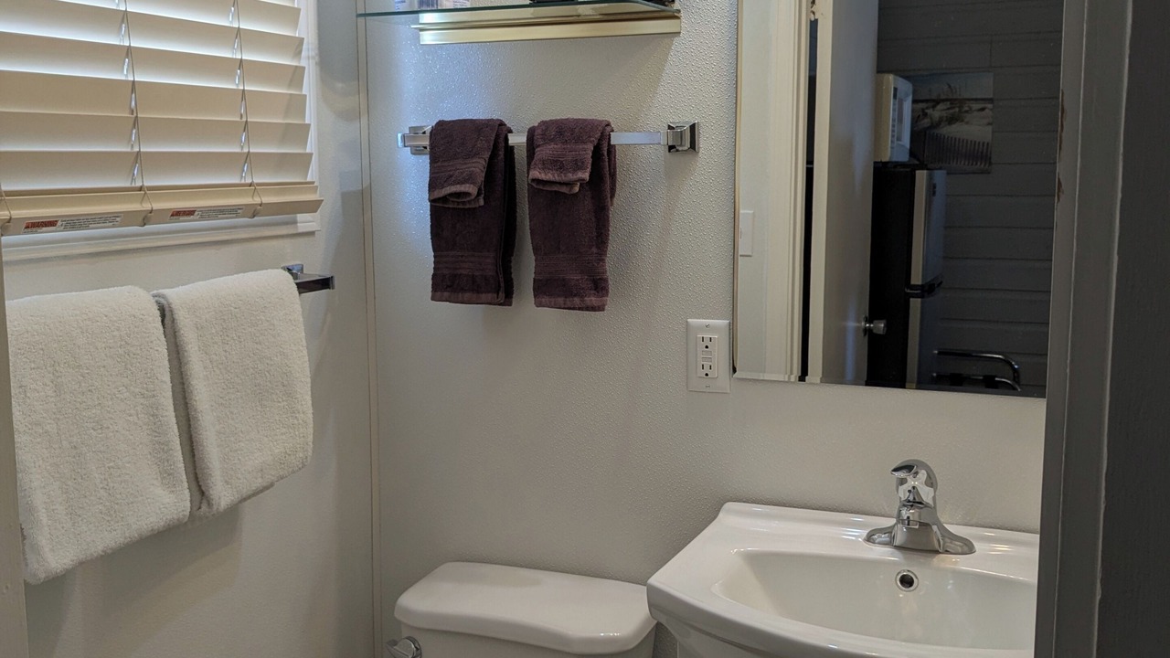 Photo of Bathroom in Killam