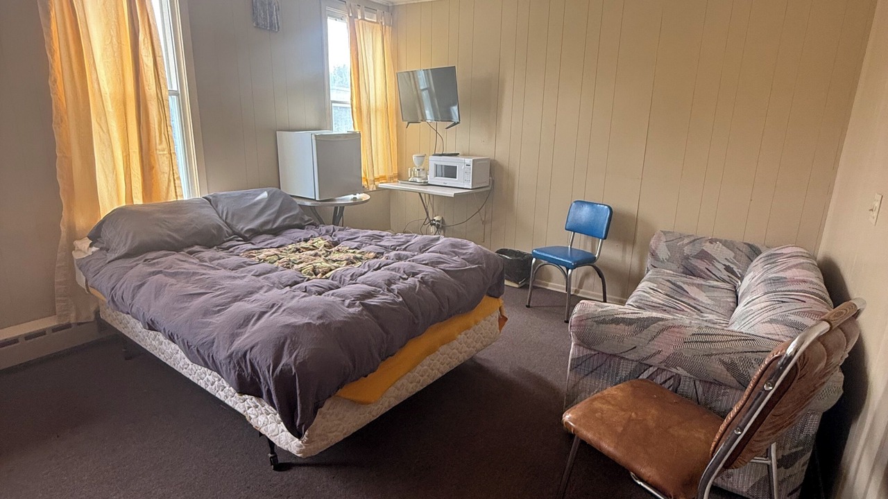 Photo of Bedroom in Yellowhead County