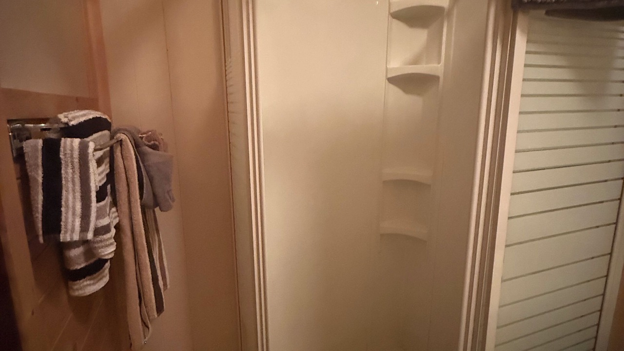 Photo of Bathroom in Yellowhead County