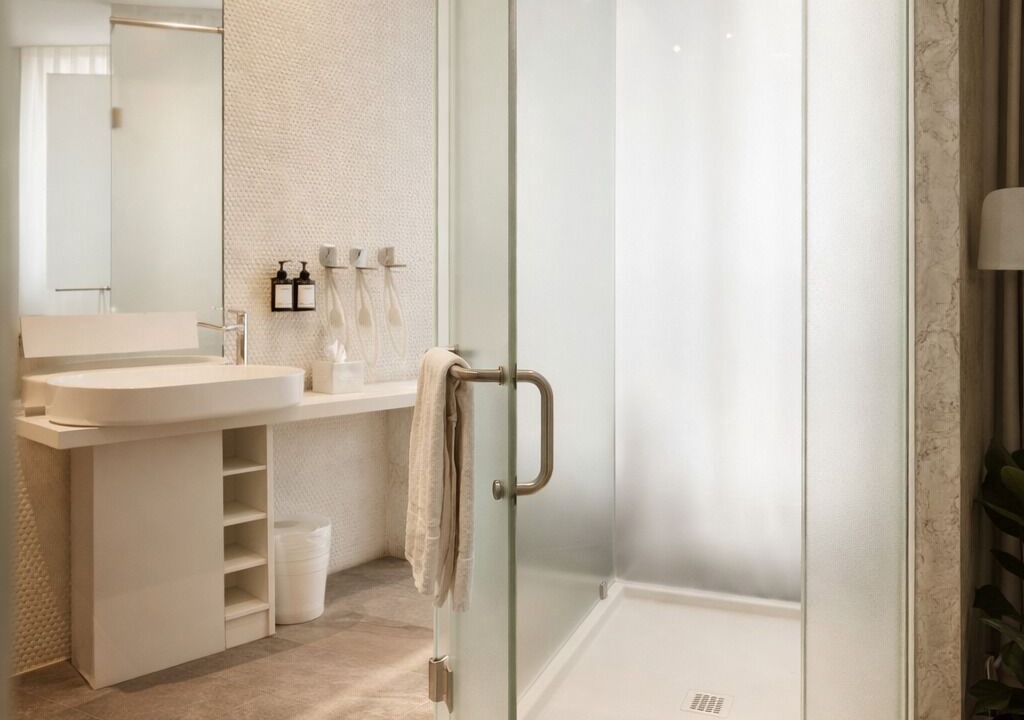 Photo of Bathroom in Fashion District