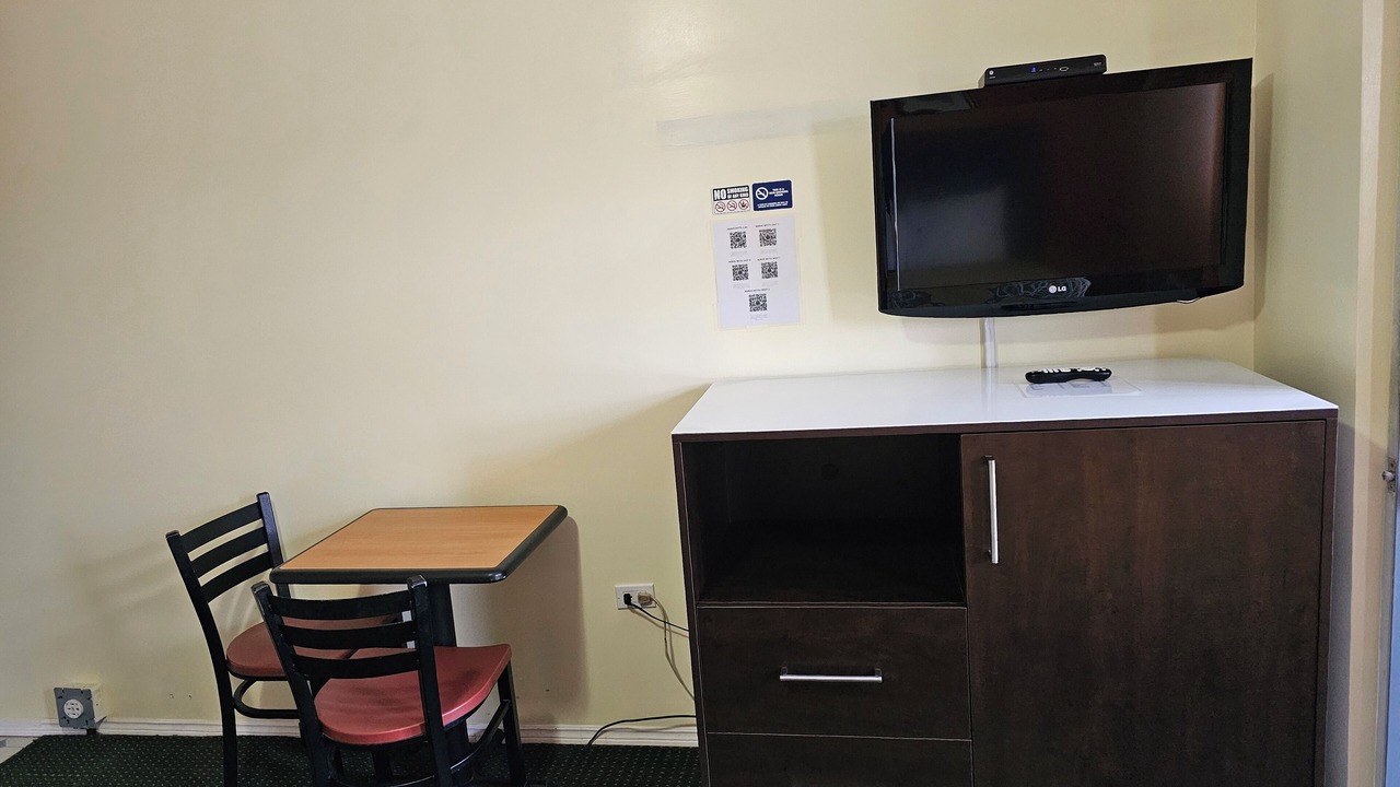 Photo of Bedroom in Wahnapitae