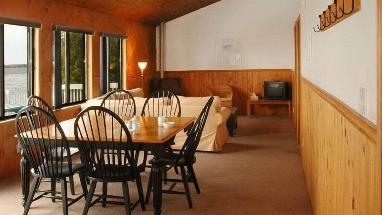 Photo of Livingroom in Golden Lake