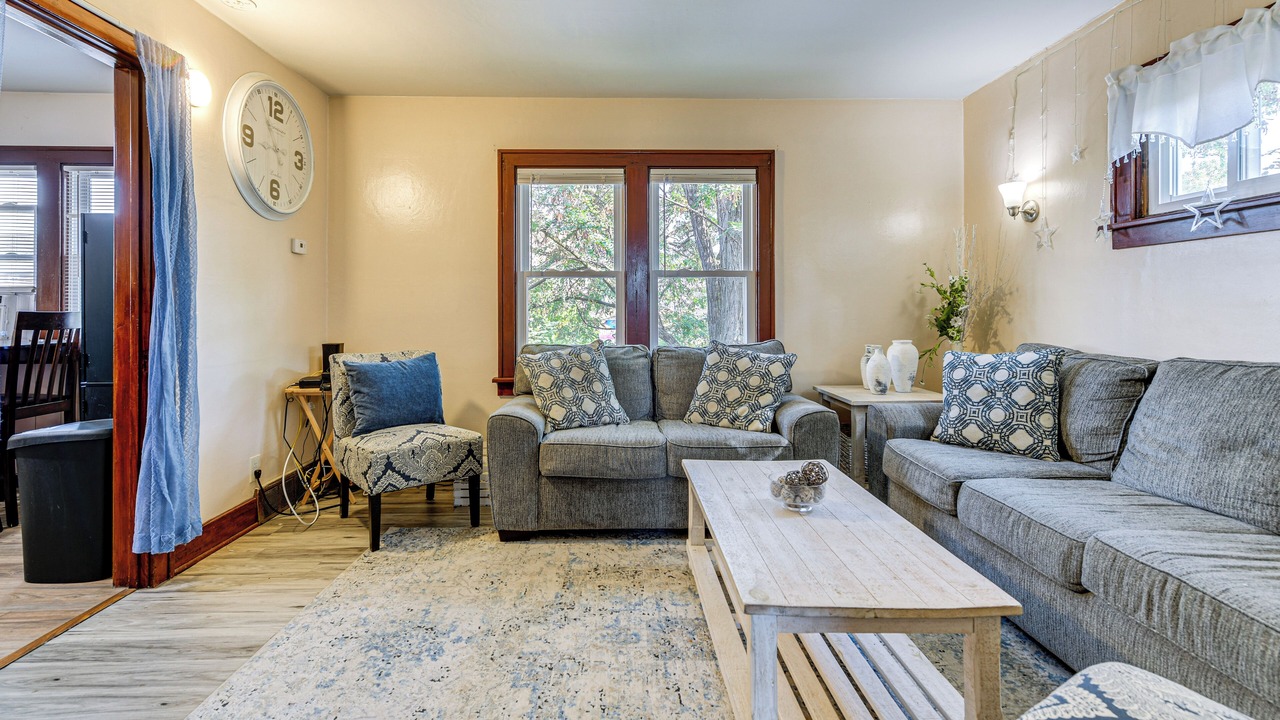 Photo of Livingroom in Lackawanna