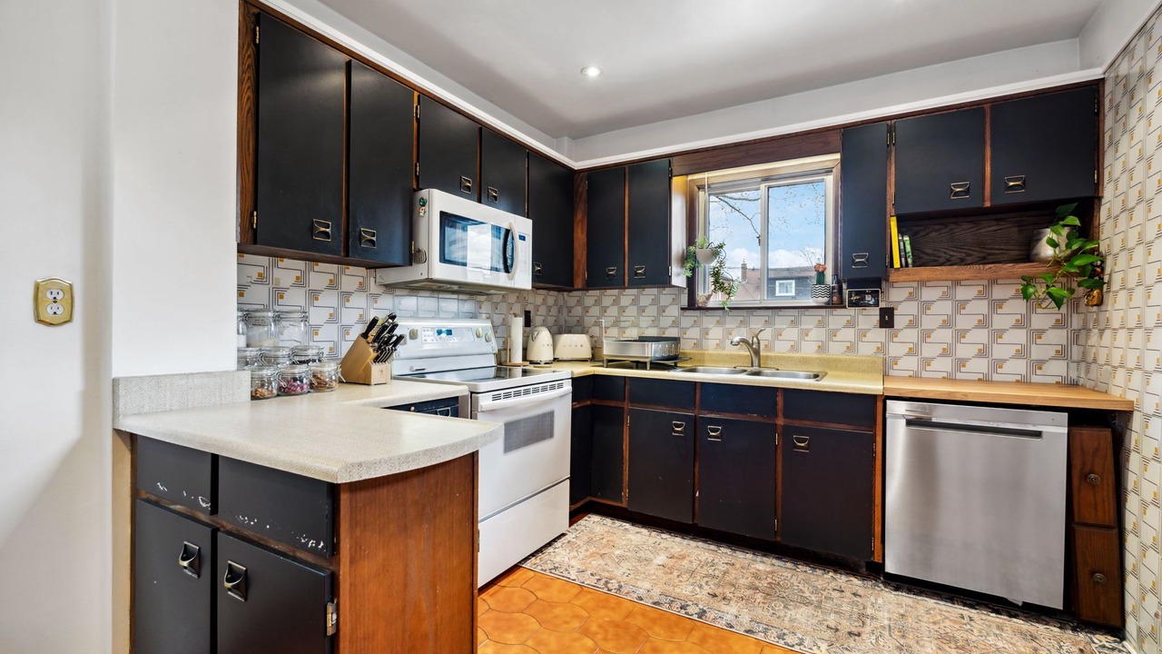 Photo of Kitchen in Oakwood Village