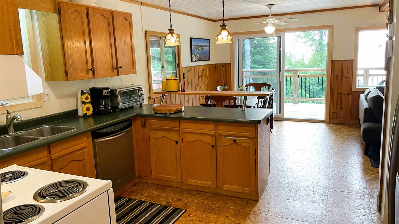 Photo of Kitchen in Lake of Bays