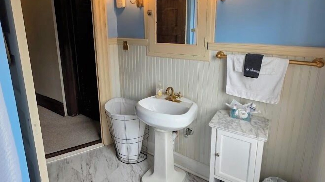 Photo of Bathroom in Downtown Toledo