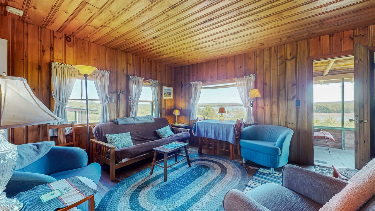 Photo of Livingroom in Castine