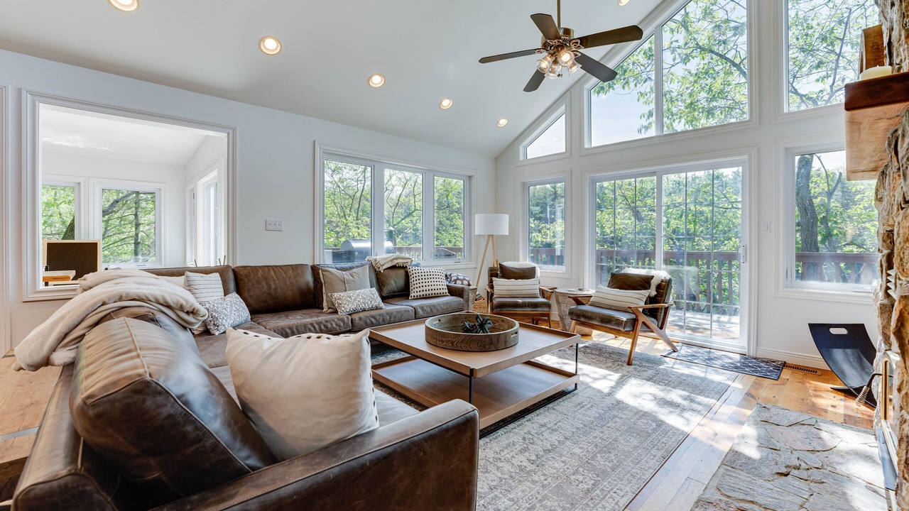 Photo of Livingroom in Georgian Bay