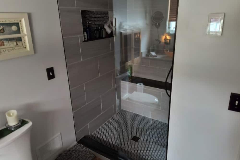 Photo of Bathroom in South Byron