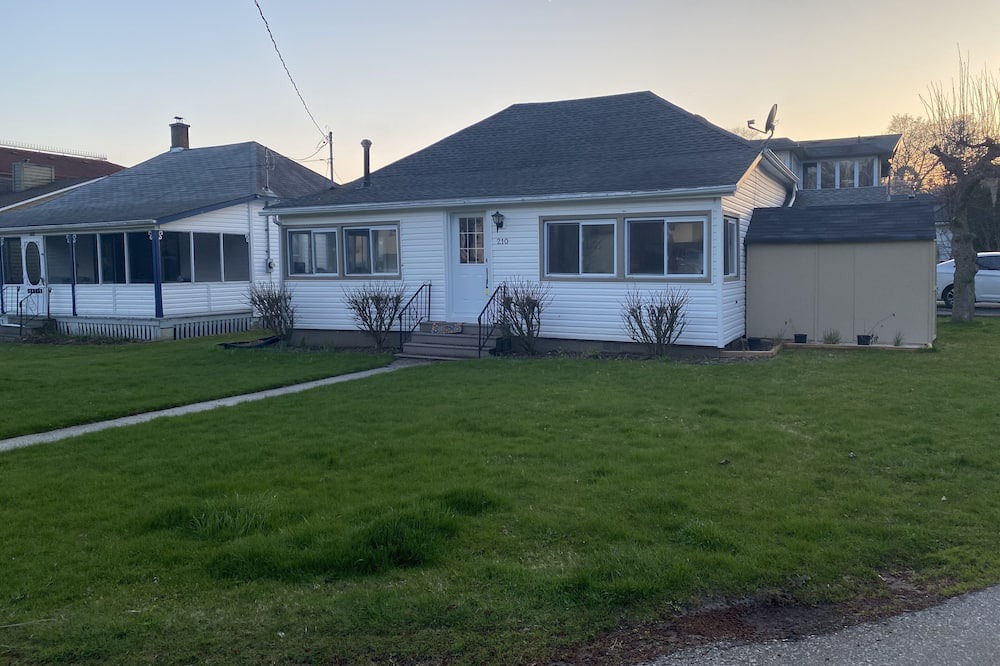 Photo of Outdoor in Port Stanley